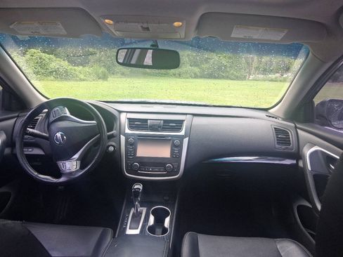 Used 2016 Nissan Altima 2.5 SL w/ 2.5 Technology w/LED Package FWD image 4