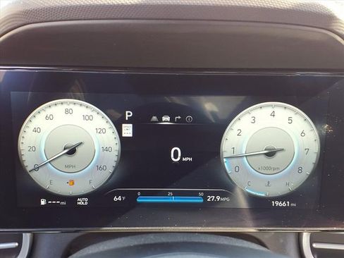 Used 2025 Hyundai Elantra Limited image 25