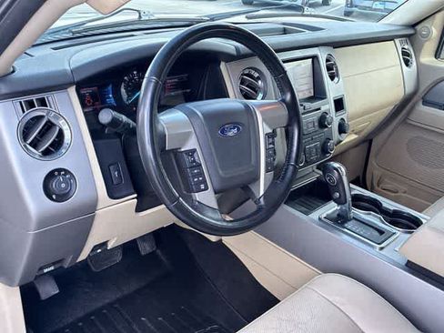 Used 2017 Ford Expedition EL Limited w/ Equipment Group 301A RWD image 2