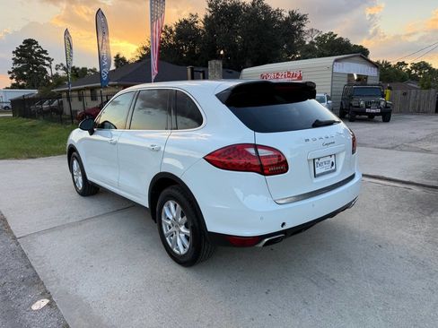 Used 2012 Porsche Cayenne image 9