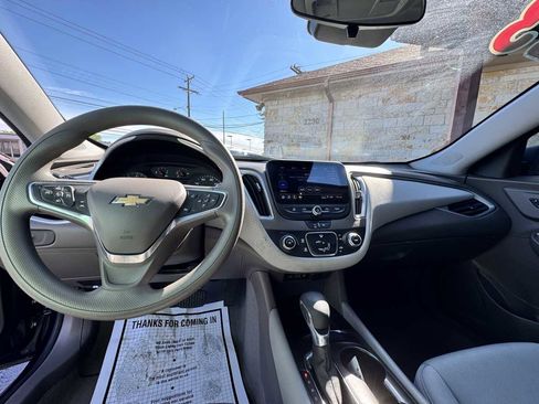 Used 2023 Chevrolet Malibu LS FWD image 9