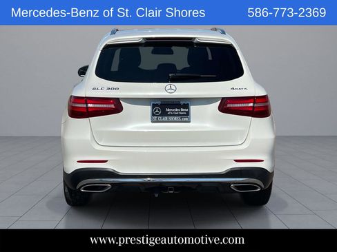 Used 2019 Mercedes-Benz GLC 300 4MATIC image 5