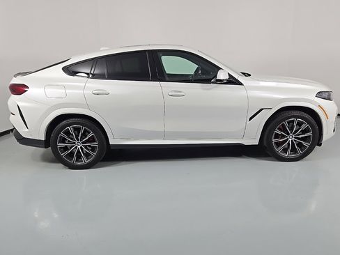 Used 2026 BMW X6 xDrive40i image 6