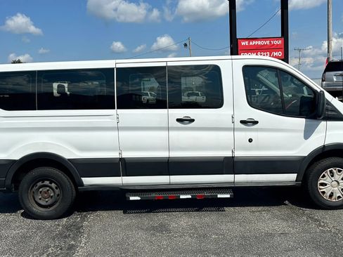 Used 2019 Ford Transit 350 XLT RWD image 3