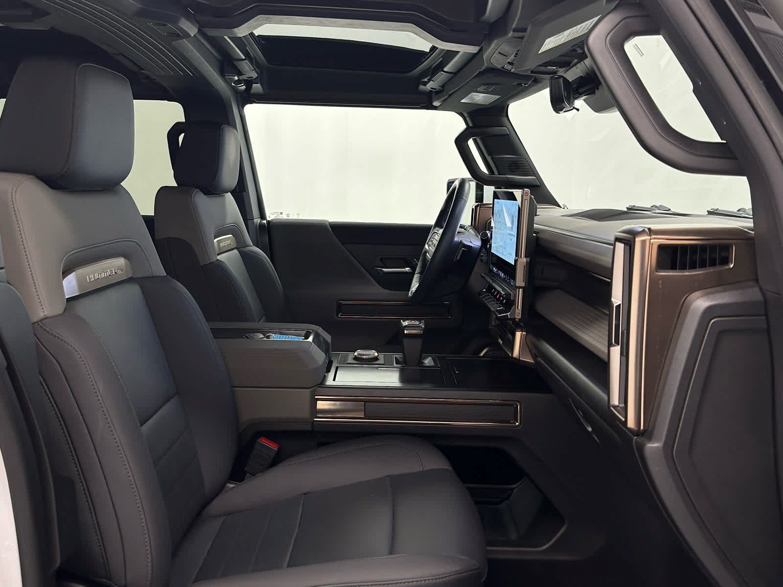 Used 2024 GMC Hummer EV 3X AWD/4WD image 18