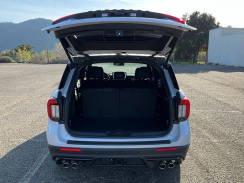 New 2026 Ford Explorer ST w/ Sun And Sound Package image 13