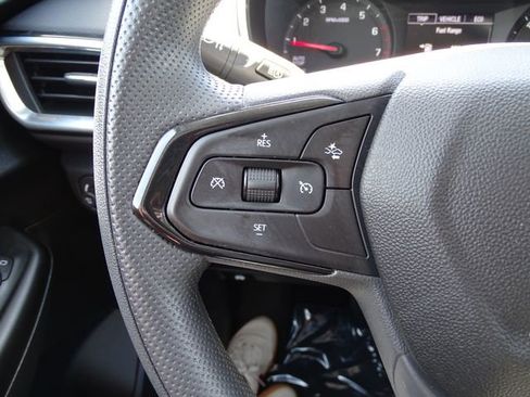 Used 2023 Chevrolet TrailBlazer LT FWD image 16