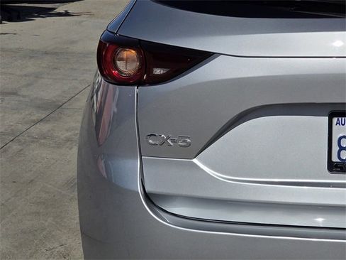 Used 2021 MAZDA CX-5 Touring image 6