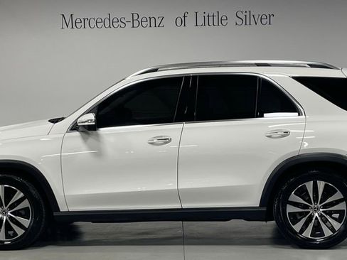 Used 2025 Mercedes-Benz GLE 350 4MATIC image 2