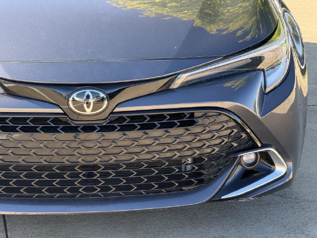 Used 2025 Toyota Corolla XSE FWD image 7