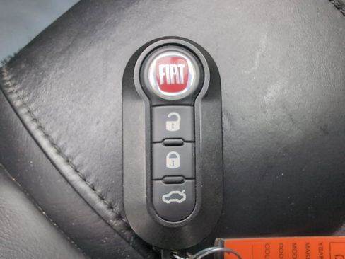 Used 2014 FIAT 500 GQ Edition w/ Comfort/Convenience Group FWD image 30