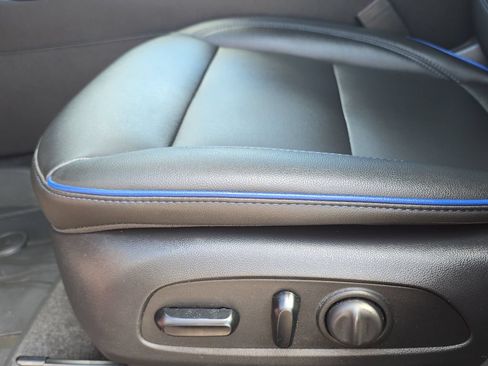 Used 2024 Buick Envista Sport Touring w/ Convenience I Package FWD image 31