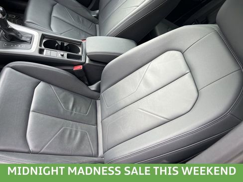 Used 2023 Audi Q3 2.0T Premium w/ Convenience Package image 57