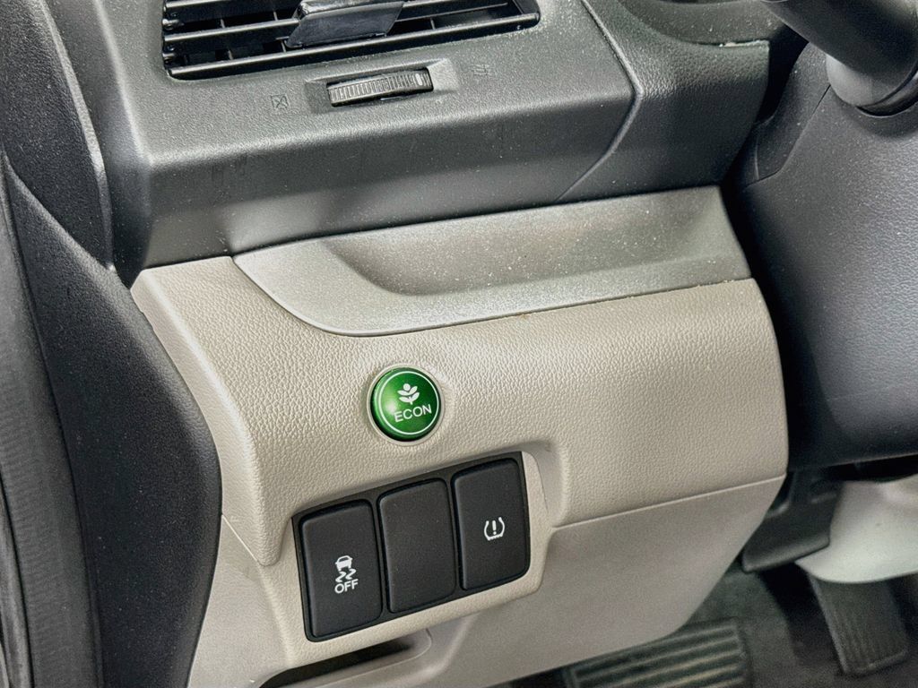 Used 2014 Honda CR-V LX image 10