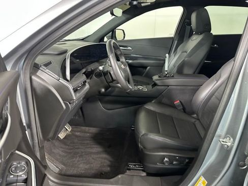 Used 2025 Cadillac XT4 Sport w/ LPO, Onyx Lite Package image 11