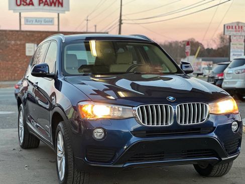 Used 2017 BMW X3 sDrive28i image 4
