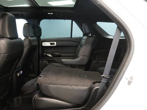 Used 2024 Ford Explorer ST w/ Equipment Group 401A AWD/4WD image 30
