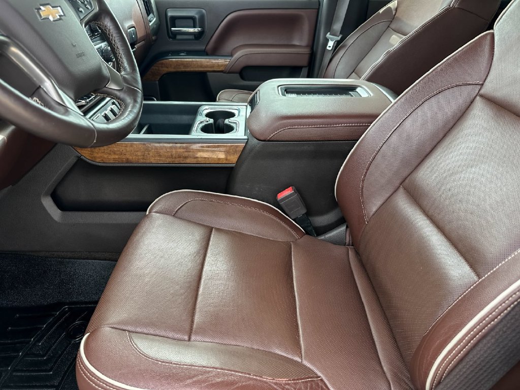 Used 2016 Chevrolet Silverado 3500 High Country w/ Duramax Plus Package AWD/4WD image 13