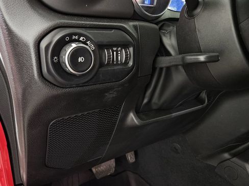 Used 2022 Jeep Wrangler Sport AWD/4WD image 23