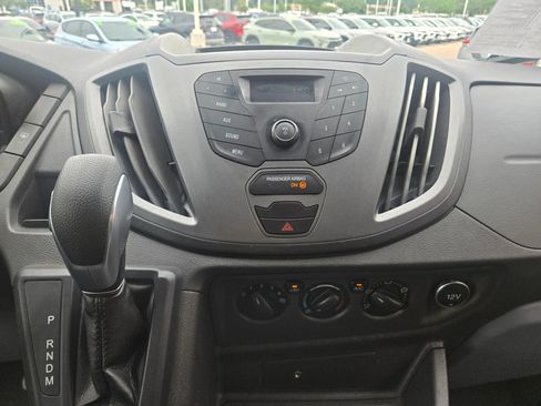 Used 2019 Ford Transit 150 130 Low Roof RWD image 15