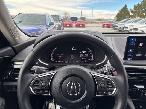Used 2025 Acura MDX SH-AWD image 18