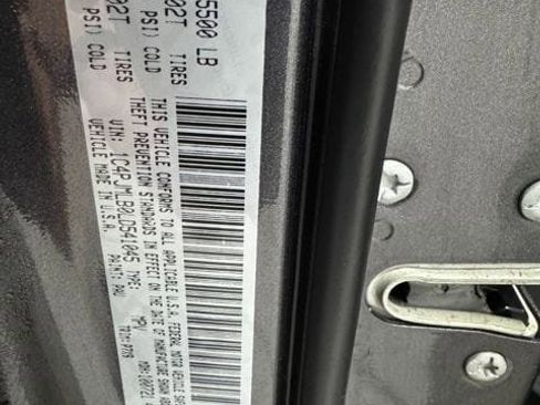 Used 2020 Jeep Cherokee Latitude Plus w/ Cold Weather Group image 71