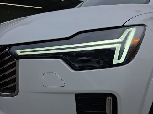 New 2026 Volvo XC90 B6 Ultra image 44