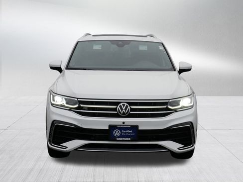 Certified 2022 Volkswagen Tiguan SEL R-Line image 2