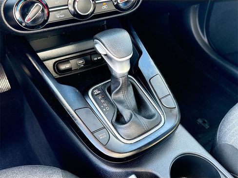 Used 2021 Kia Soul S image 16