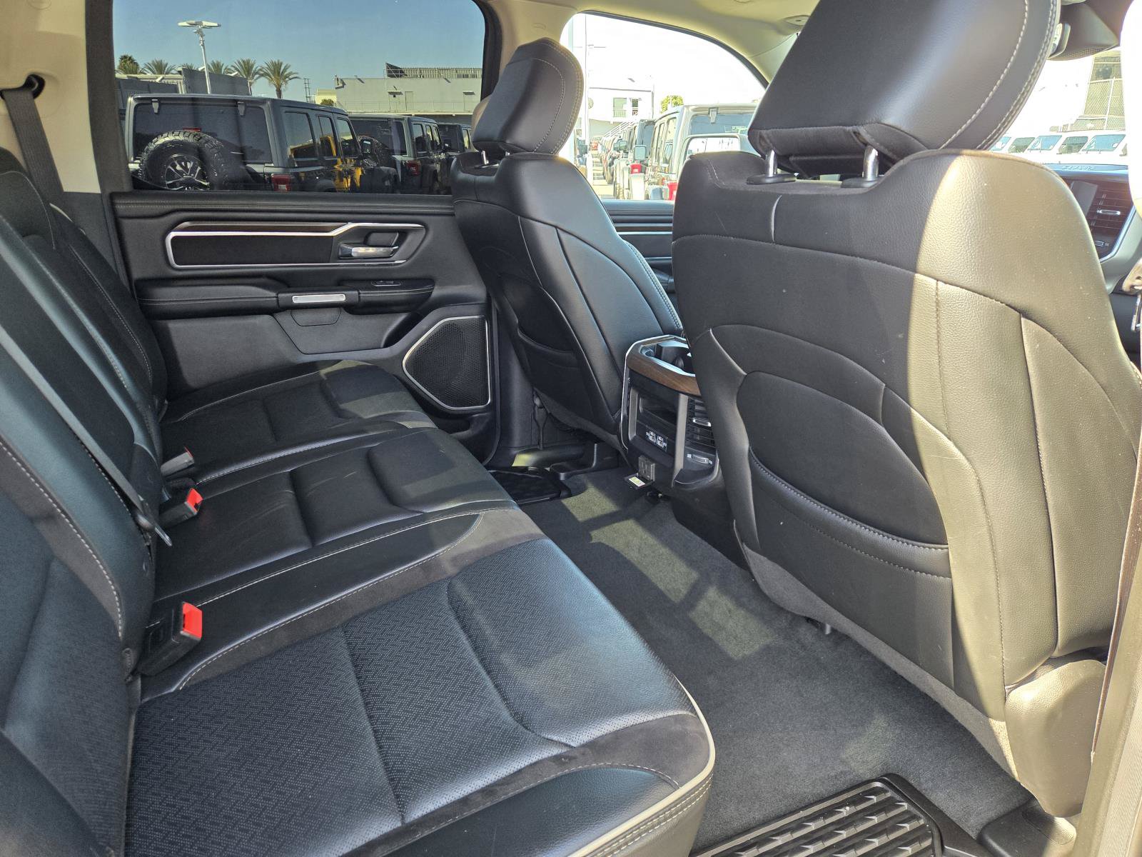 Used 2022 RAM 1500 Laramie AWD/4WD image 27