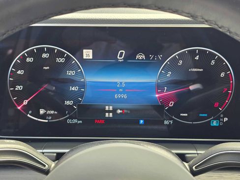 Used 2026 Mercedes-Benz GLS 450 4MATIC image 28