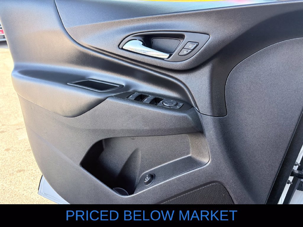 Used 2024 Chevrolet Equinox LT FWD image 11