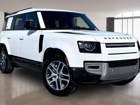 Certified 2023 Land Rover Defender 110 SE image 3