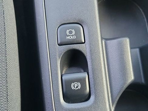 Used 2025 Toyota Corolla LE image 32