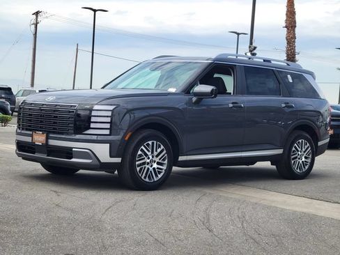 New 2026 Hyundai Palisade SEL FWD image 2