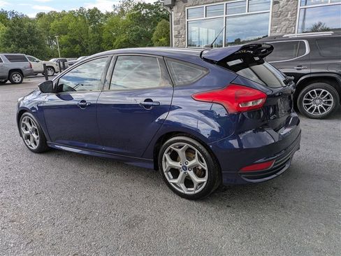 Used 2016 Ford Focus ST FWD image 3