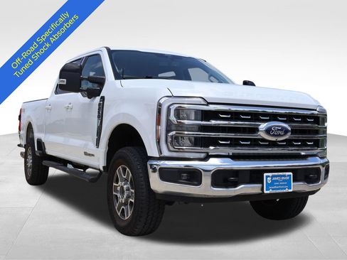 Certified 2024 Ford F250 Lariat w/ FX4 Off-Road Package AWD/4WD image 8
