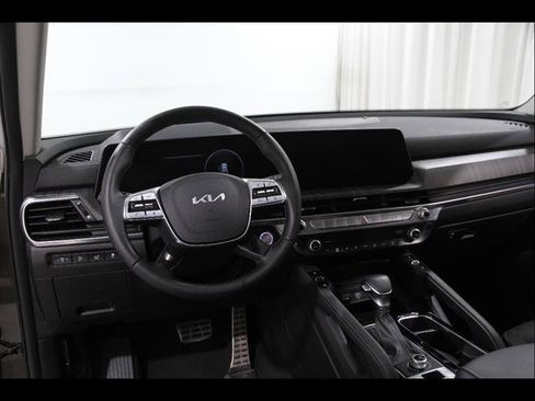Used 2023 Kia Telluride SX AWD/4WD image 6