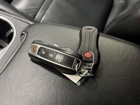 Used 2019 Porsche Cayenne AWD/4WD image 36