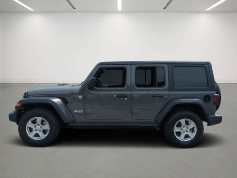 Used 2021 Jeep Wrangler Unlimited Sport AWD/4WD image 3