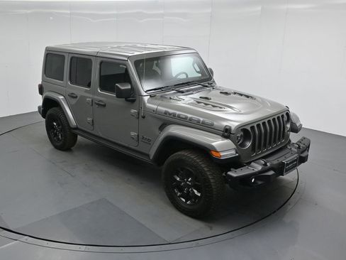 Used 2019 Jeep Wrangler Unlimited Sahara w/ Quick Order Package 24M Moab AWD/4WD image 35