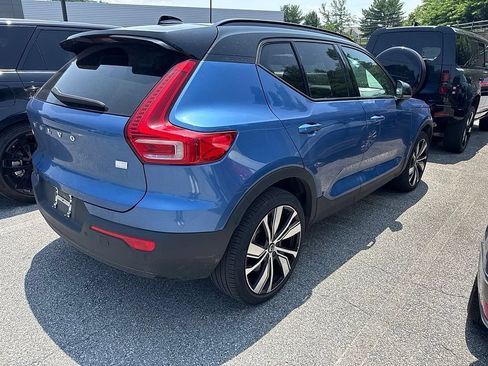 Used 2021 Volvo XC40 P8 Recharge w/ Advanced Package AWD/4WD image 3