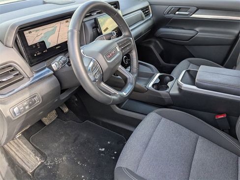 Used 2025 GMC Terrain Elevation image 16