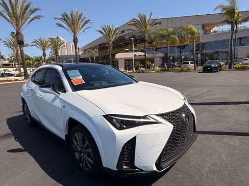 Used 2024 Lexus UX 250h F Sport image 2