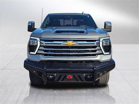 Used 2024 Chevrolet Silverado 3500 High Country w/ High Country Premium Package image 6
