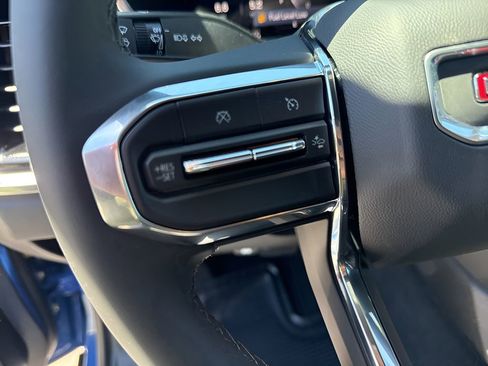 New 2025 GMC Canyon Elevation w/ Convenience Package image 21