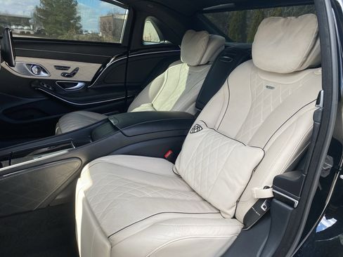 Used 2016 Mercedes-Benz Maybach S 600 image 8
