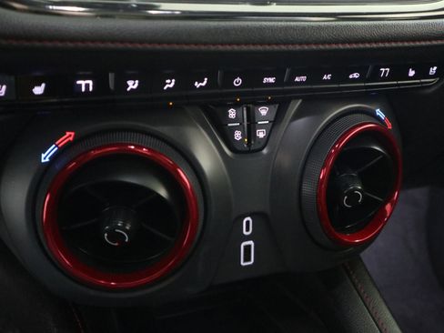 Used 2021 Chevrolet Blazer RS w/ Enhanced Convenience Package image 26