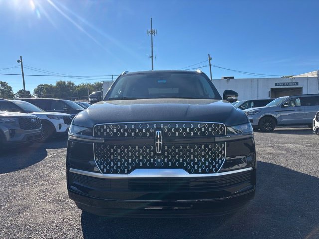 New 2026 Lincoln Navigator Premiere AWD/4WD image 9