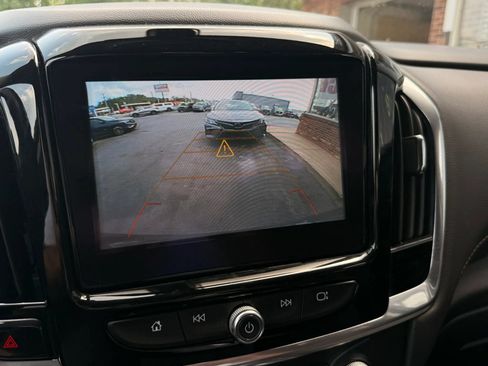 Used 2019 Chevrolet Traverse LT w/ LPO, Floor Liner Package AWD/4WD image 15
